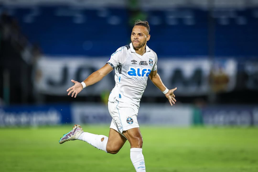 Braithwaite: o empresário que só joga pelo desporto