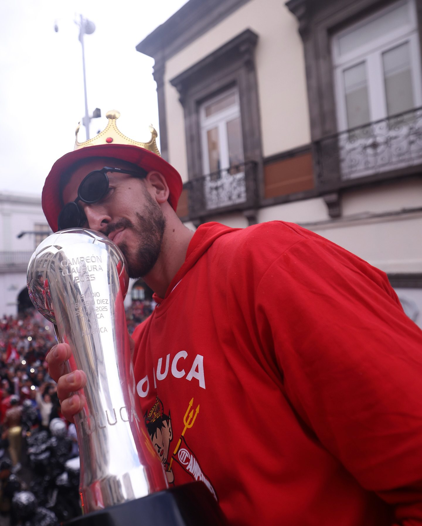 Paulinho mostrou os dentes... e o Toluca foi campeão