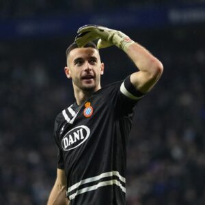 Rivais rivais… negócios à parte