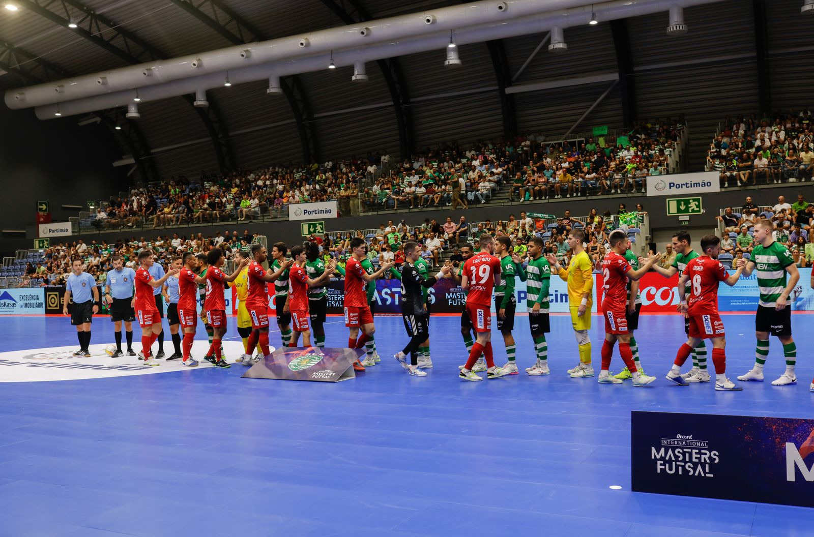 Melhores do mundo em futsal voltam a Portimão