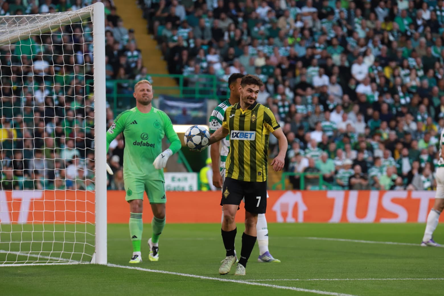 Kairat de Jorginho e Mata vai "atrás do sonho" na Champions