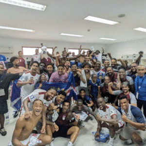 Tubarões Azuis ficam mais perto do Oceano