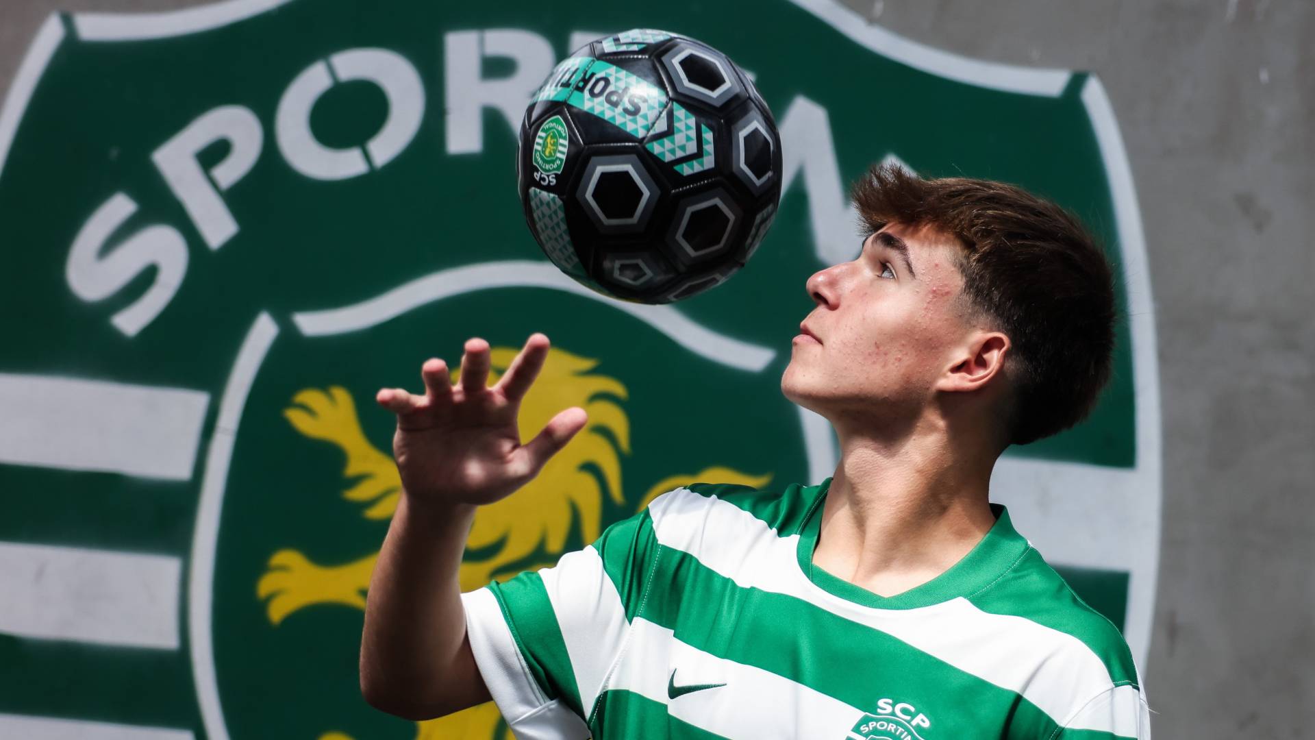 Melhor marcador da pré-época da Académica reforça sub-17 do Sporting