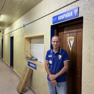 Sheva – o roupeiro ‘faz tudo’ do Atlético Clube do Cacém