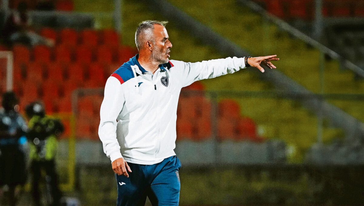 Sérgio Fonseca devolve sorriso ao Académico de Viseu